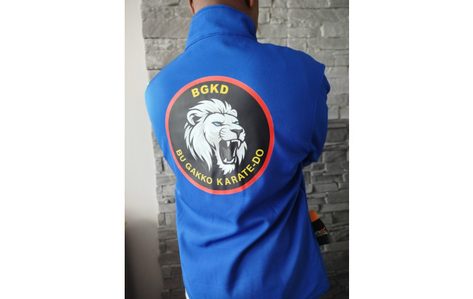 La veste BGKD toutes tailles. Bleu royal.